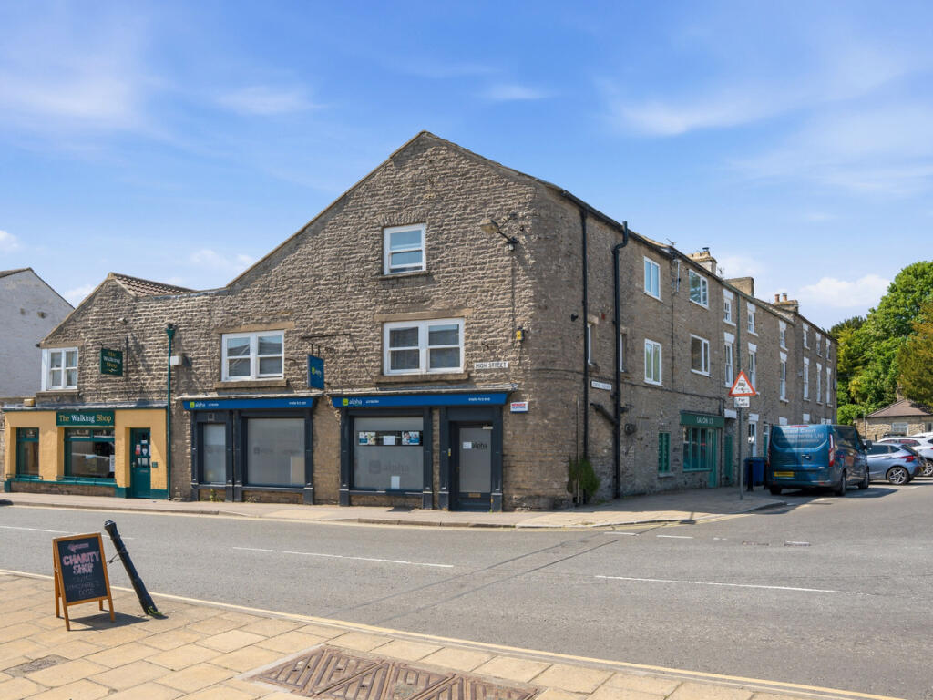 Main image of property: 15 & 15a High Street, Leyburn, DL8 5AH