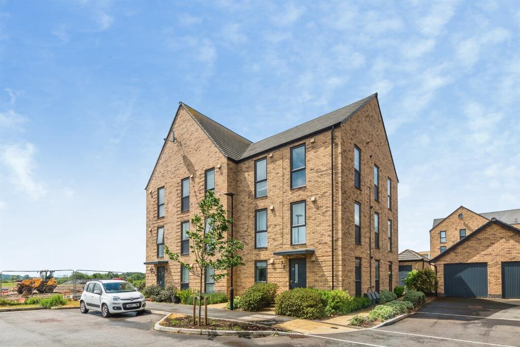 Main image of property: Dalby Strand, Swindon
