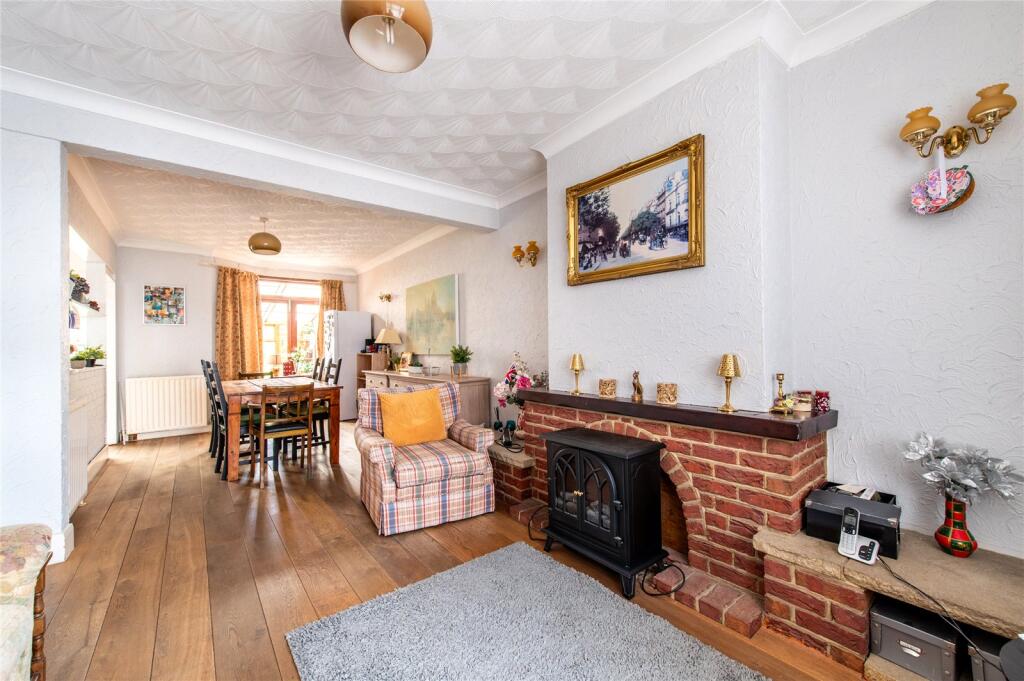House in Dartford - View 2
