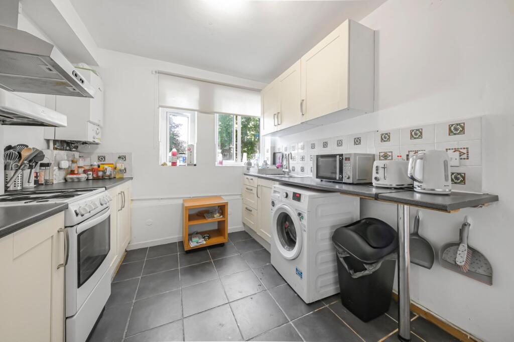 Apartment in London - View 4