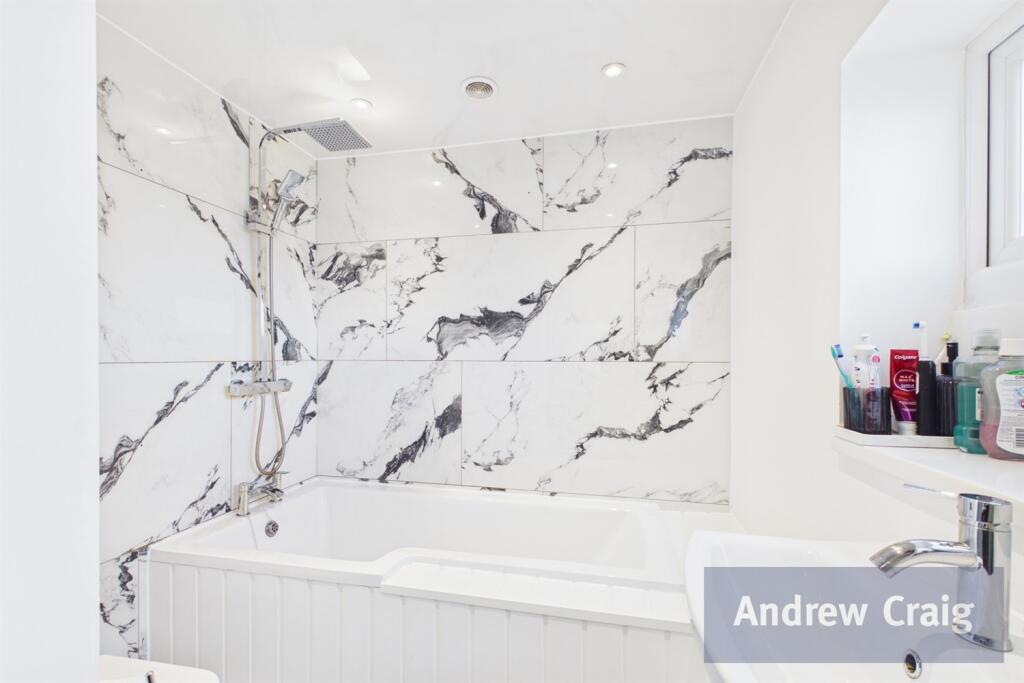 House in Newcastle upon Tyne - View 3