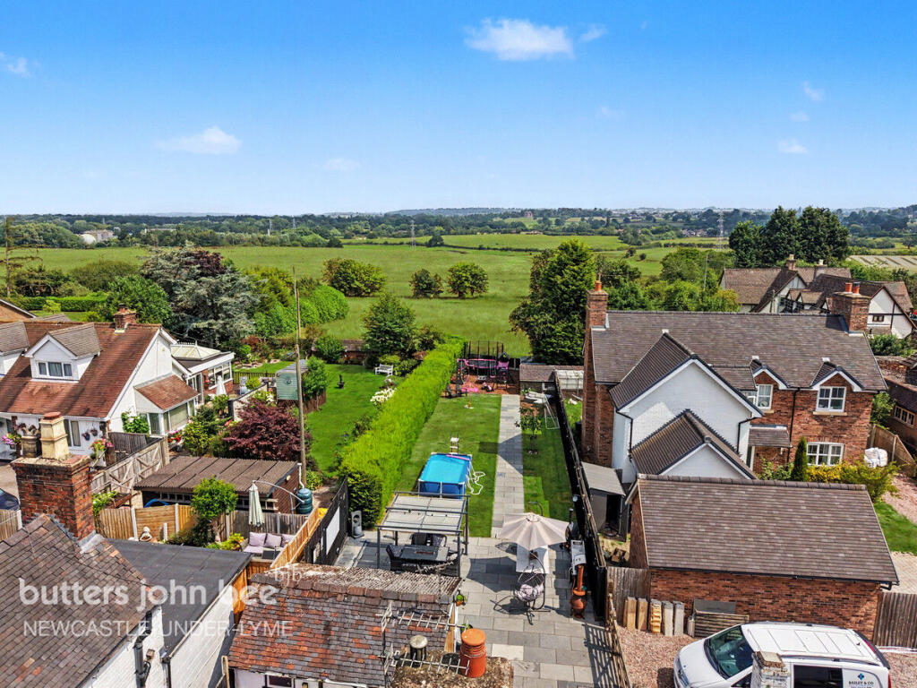 House in Stoke-on-Trent - View 5