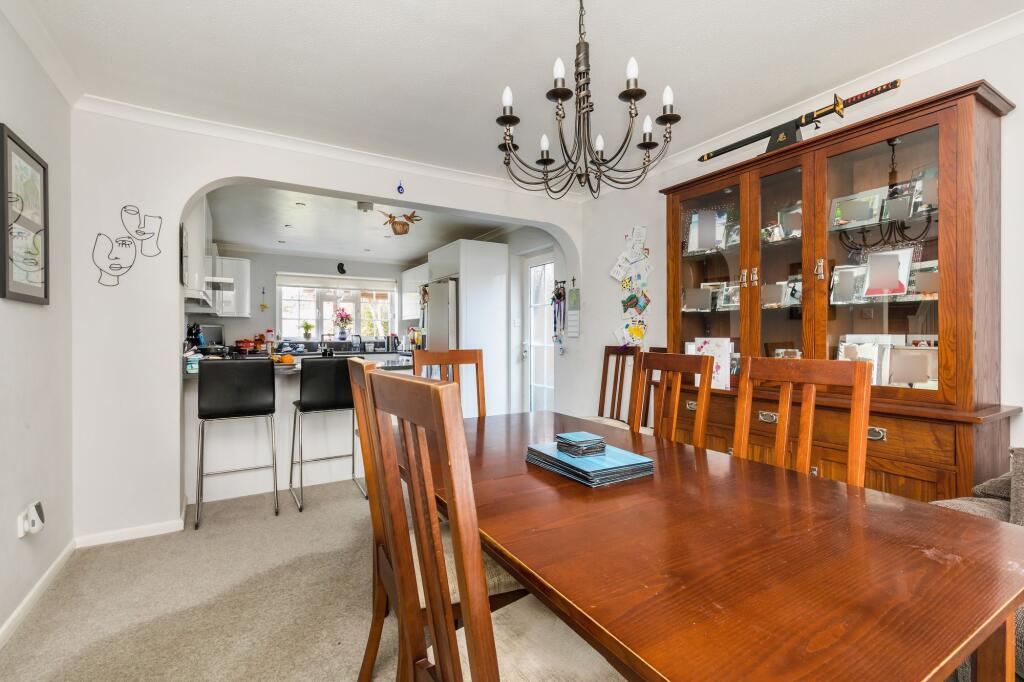 House in Redhill - View 4