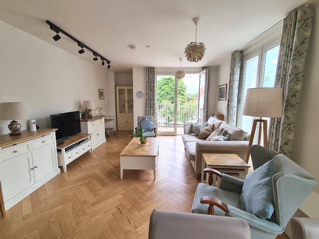Leyton Road, Harpenden, Hertfordshire, AL5 photo 3