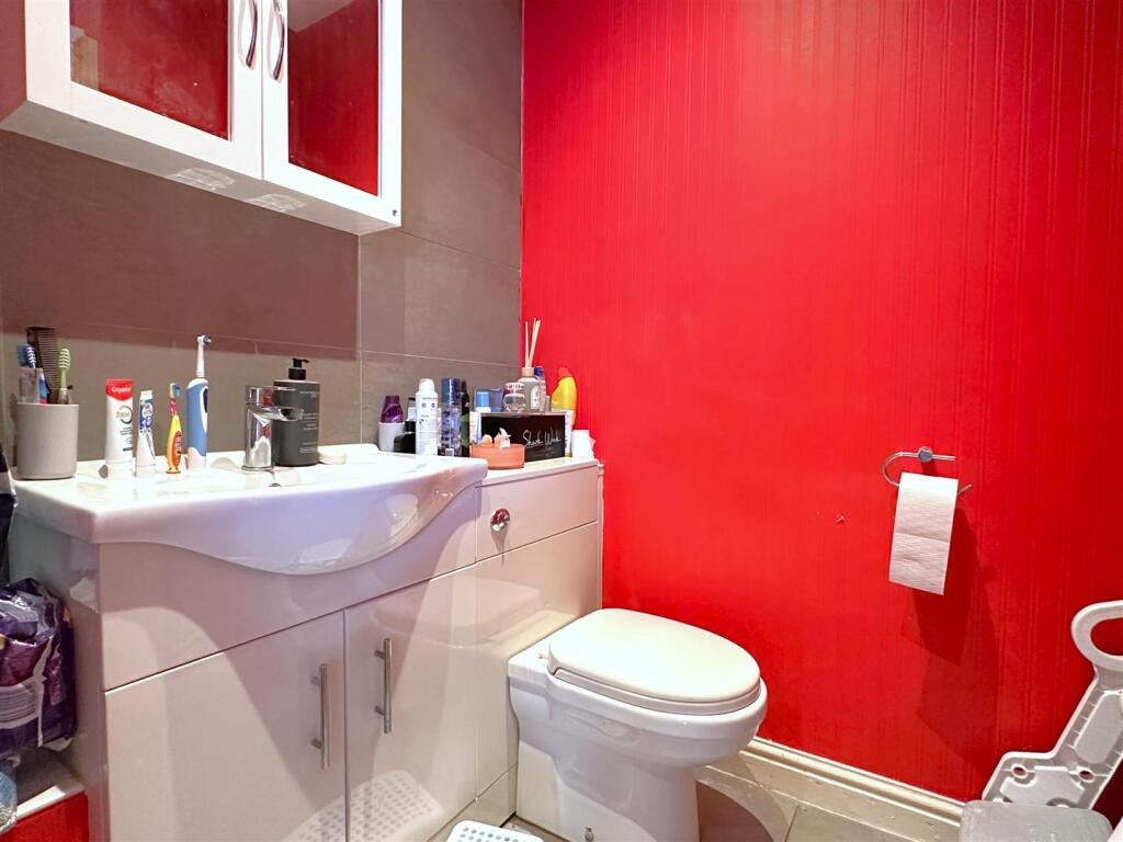 Hawton Lane, Balderton, Newark - View 5