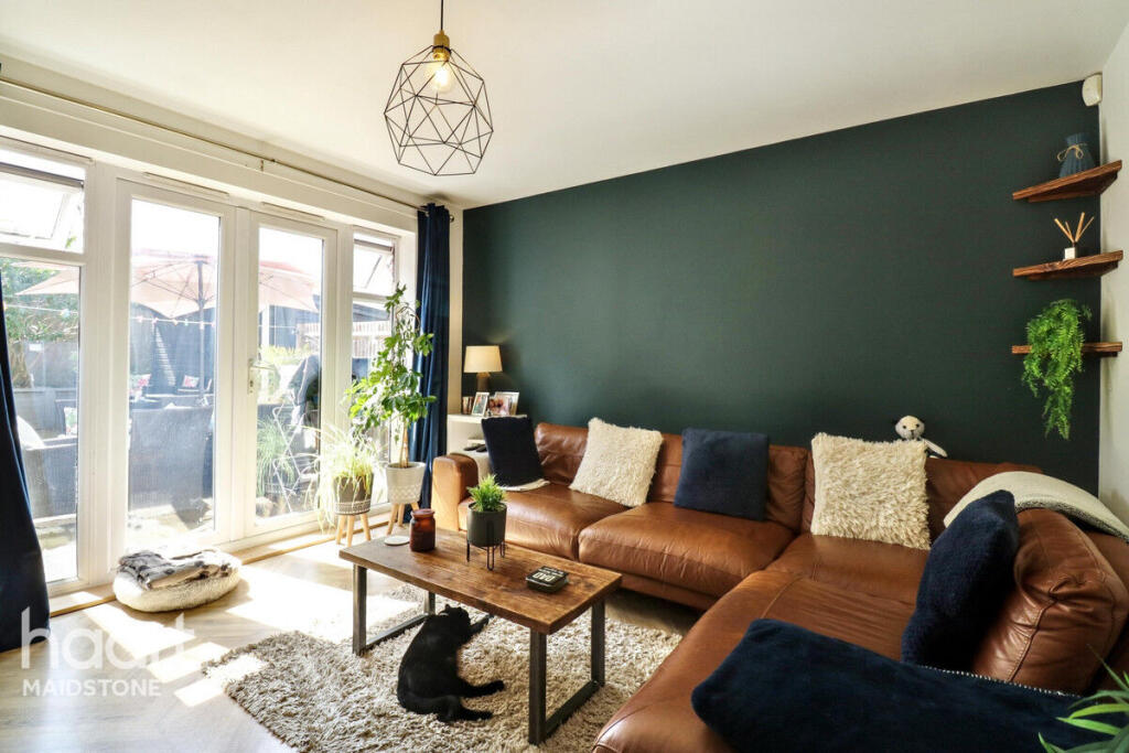 Main image of property: Tilling Close, Maidstone