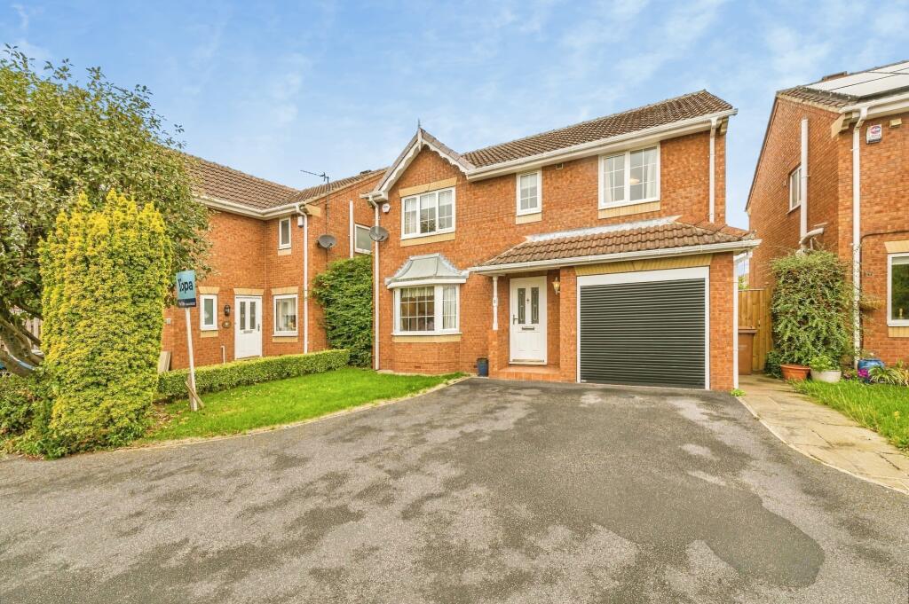 4-bed detached on Sowood Court, Ossett, WF5, £410,000