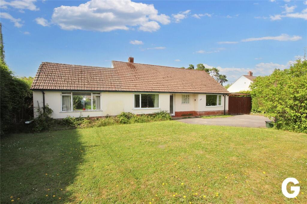 3-bed house on Sandy Lane, St. Ives, Ringwood, Hampshire, BH24, £575,000