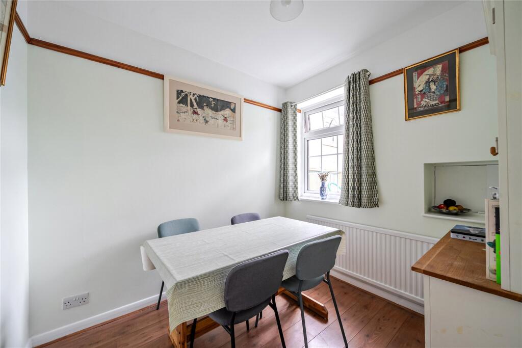 House in Bromley - View 4