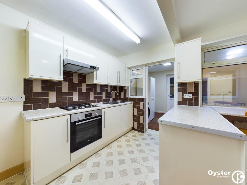 House in London - View 5