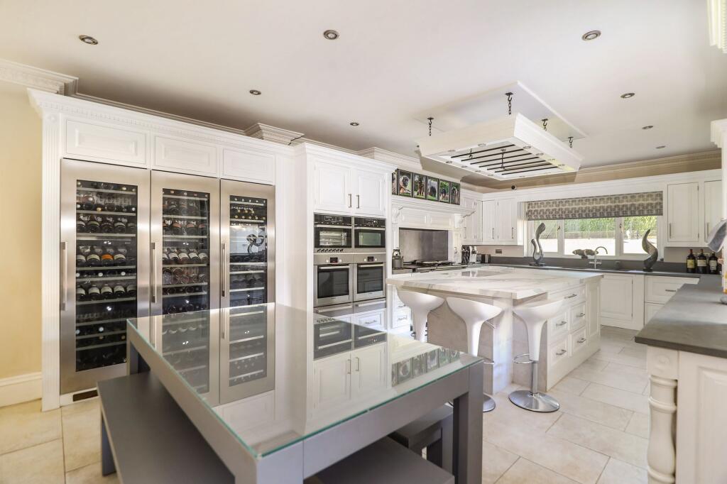 Hyatts Wood Road, Backwell, BS48 photo 5
