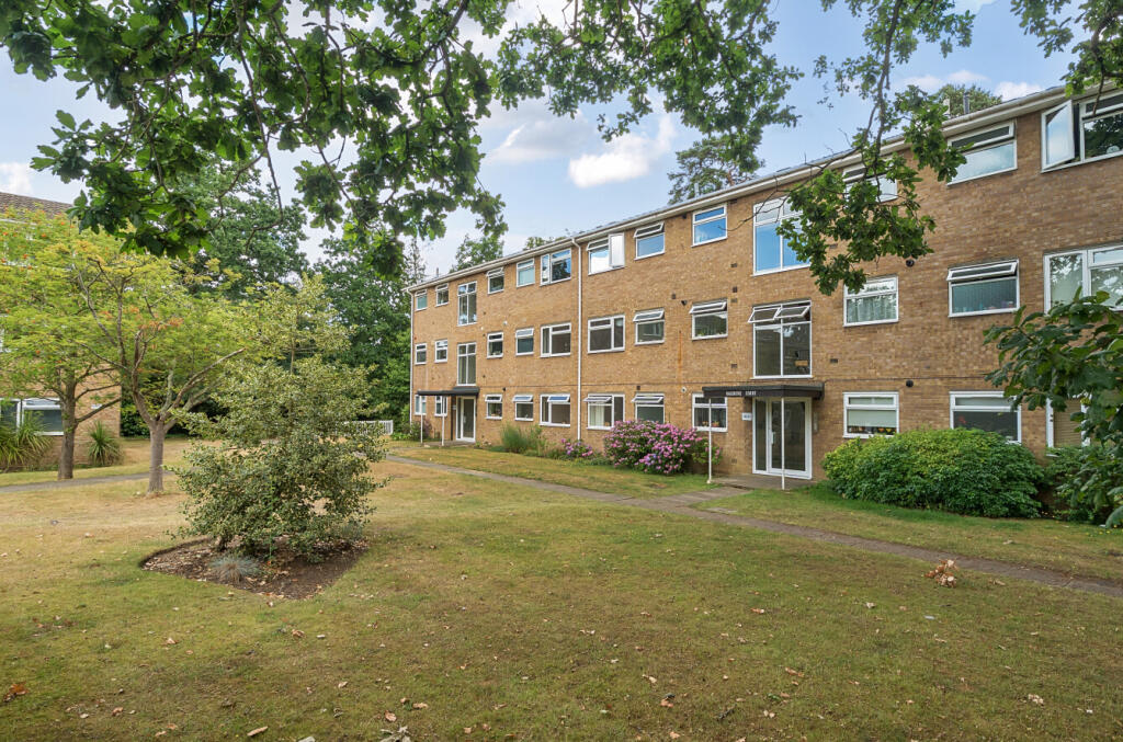 Main image of property: Oakdene Court, Walton-on-Thames, Surrey