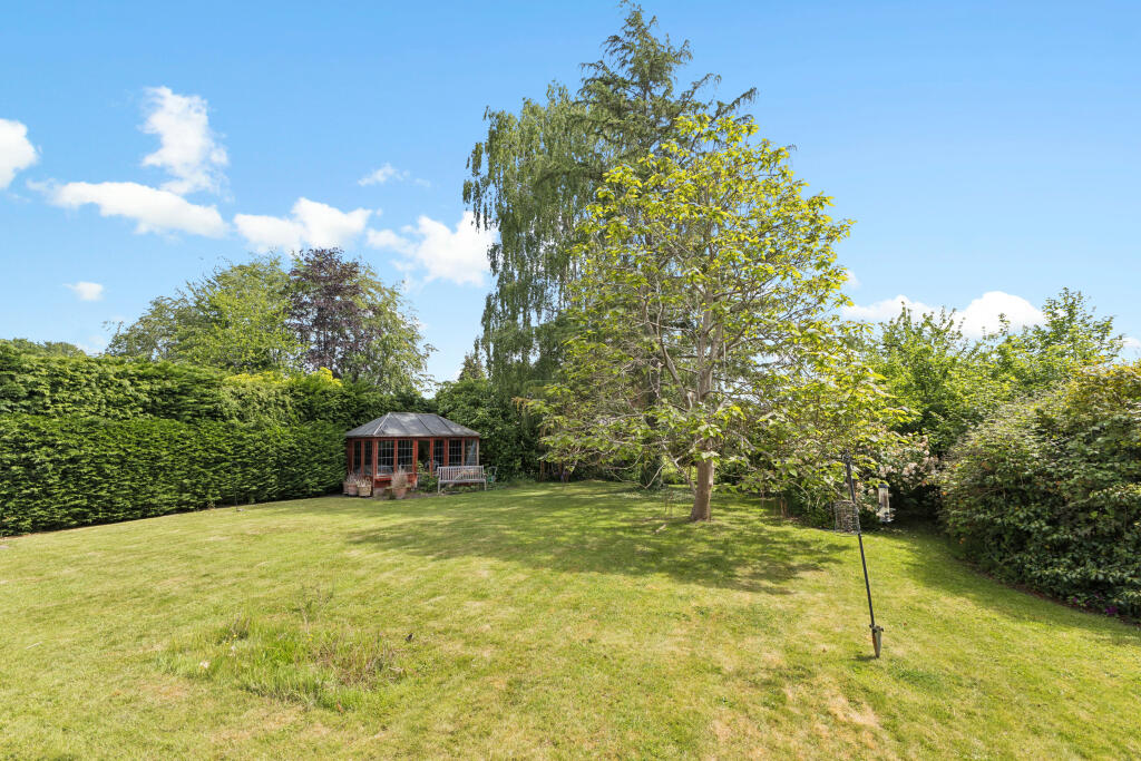 Oxdowne Close, Stoke D'abernon, Cobham, Surrey - View 4