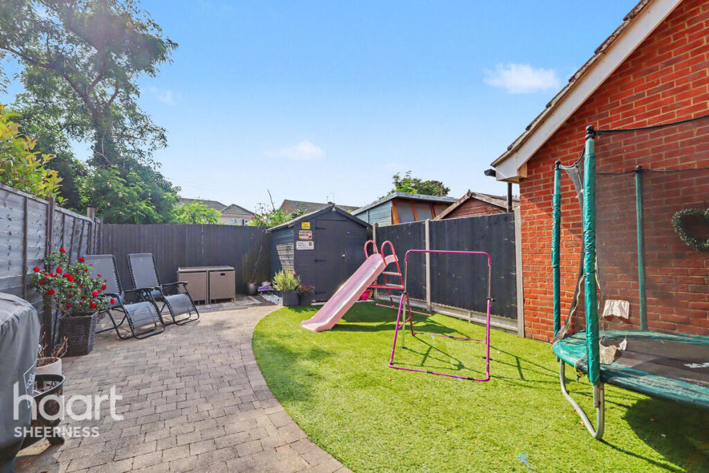 House in Minster-on-Sea, Merryman's Hill - View 3