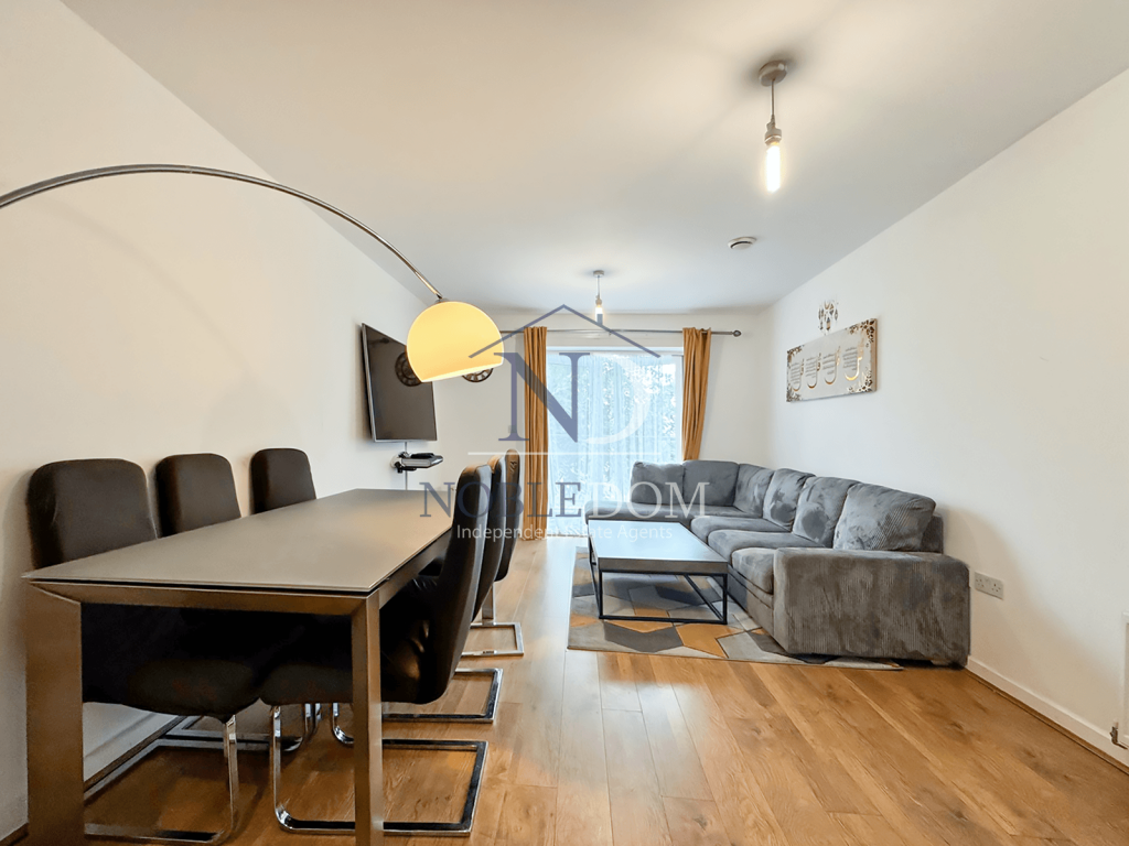 Main image of property: Northolt, UB5