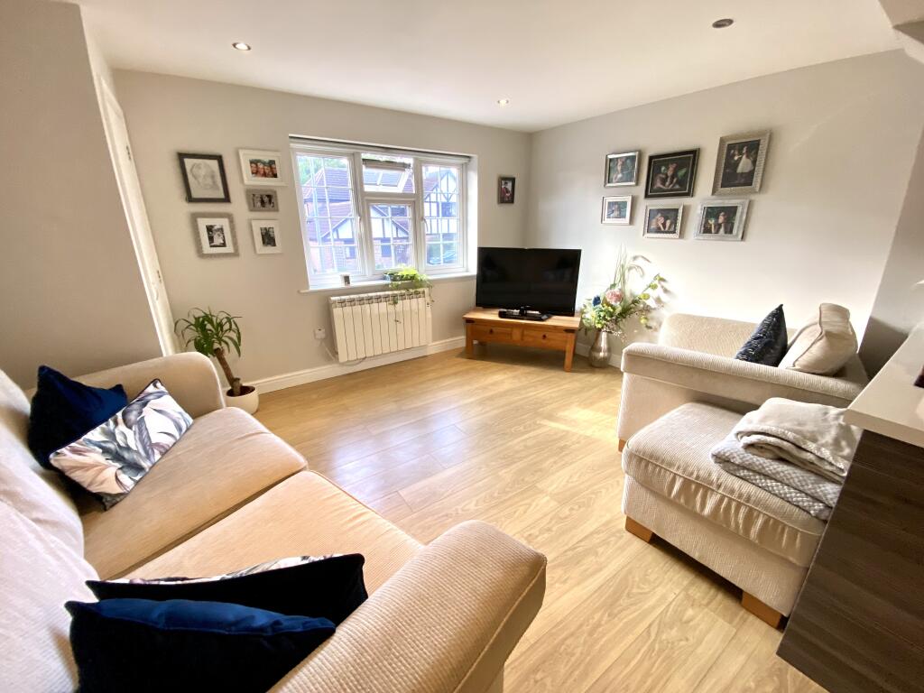 Main image of property: Main Road, Radcliffe-On-Trent