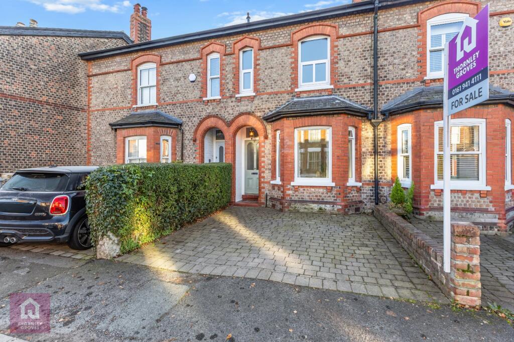 Main image of property: Park Road, Hale, Altrincham, Greater Manchester, WA15