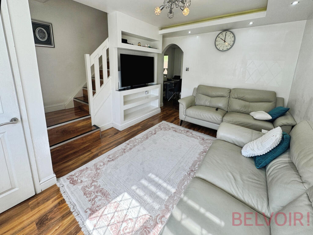 House in Wellingborough, Glenvale Park - View 2