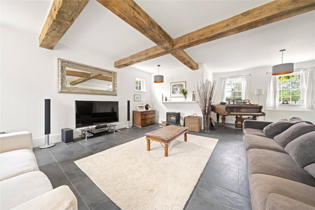 Vale Road, Claygate, Esher, Surrey, KT10 - View 4