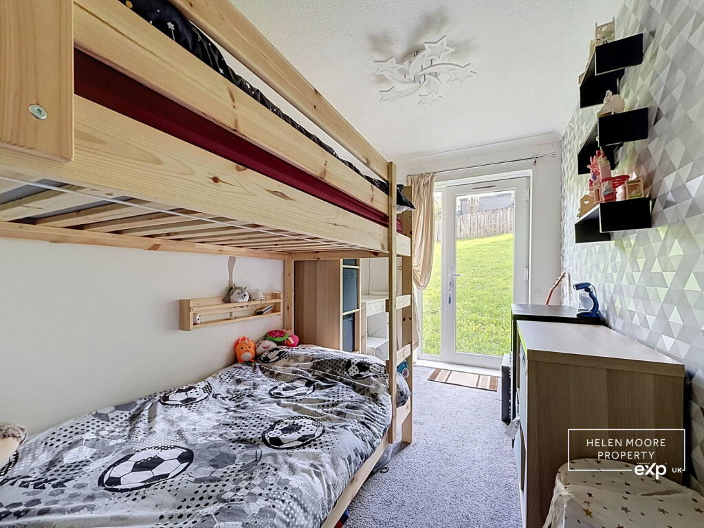 Apartment in Plymouth - More