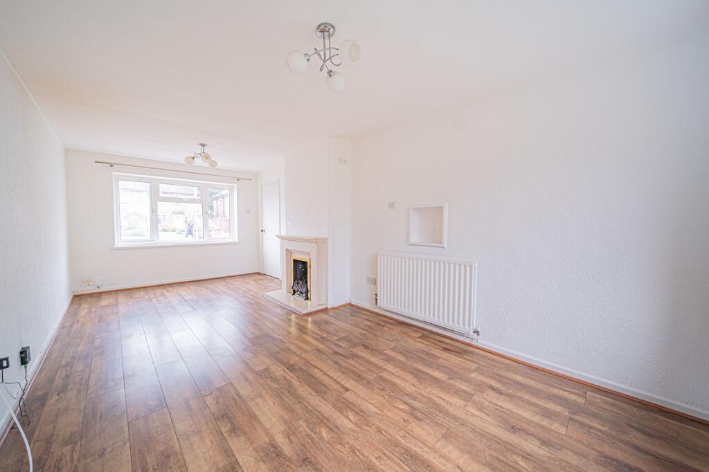 House in Solihull - More