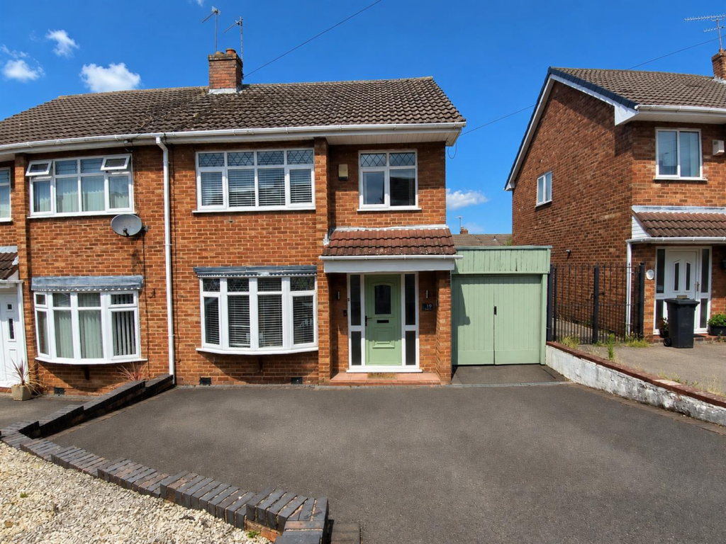 Main image of property: Mendip Drive, Church Farm, Nuneaton