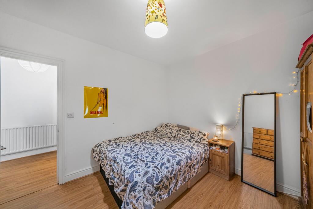 Apartment in London - More