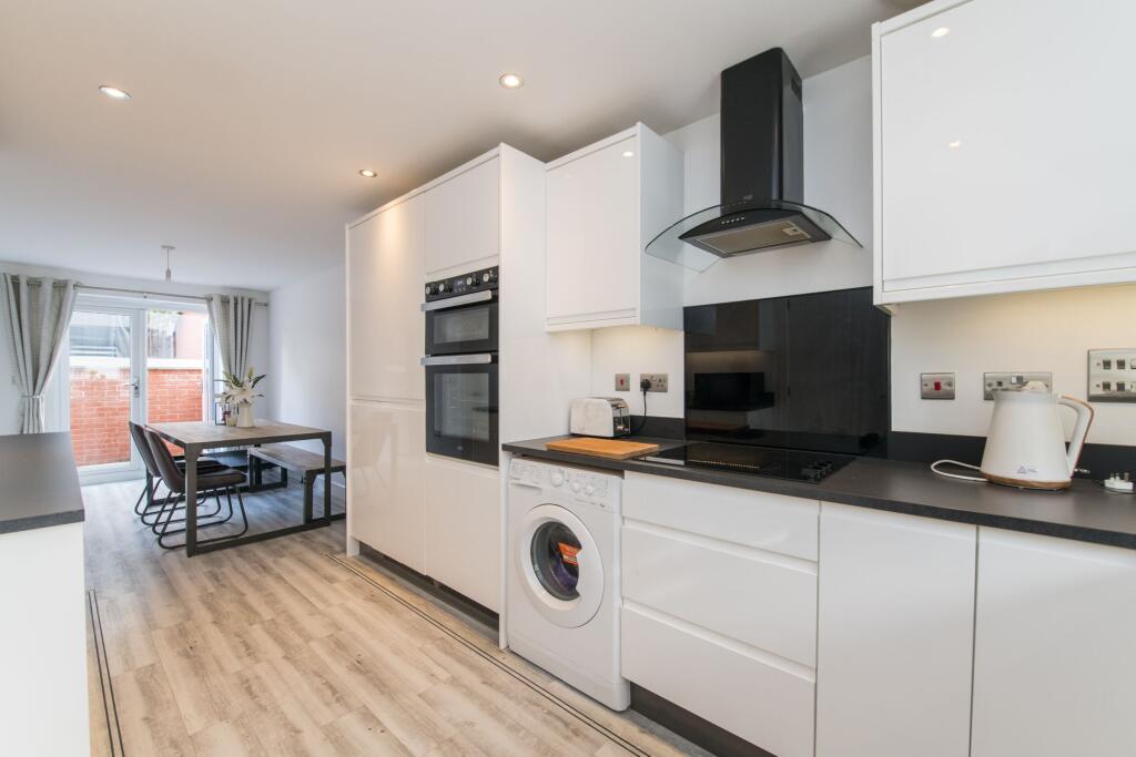 House in Teignbridge, Exminster - More