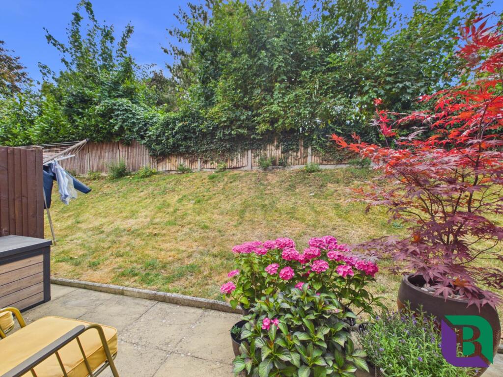 Apartment in Woburn, Central Bedfordshire - View 3