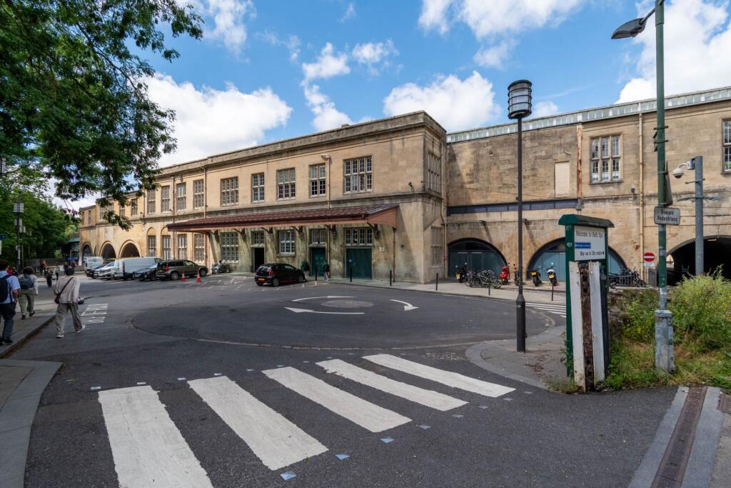 Rossister Road, Bath - More