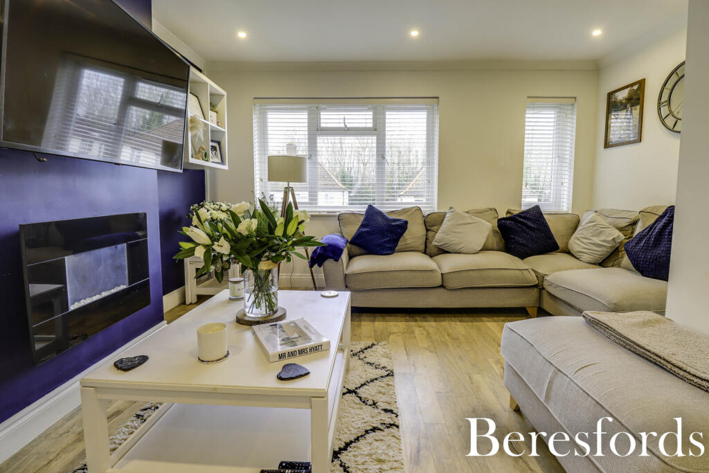 Beech Avenue, Brentwood, CM13 photo 4