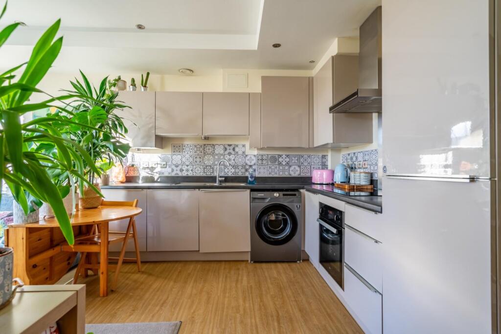 Apartment in York - View 3