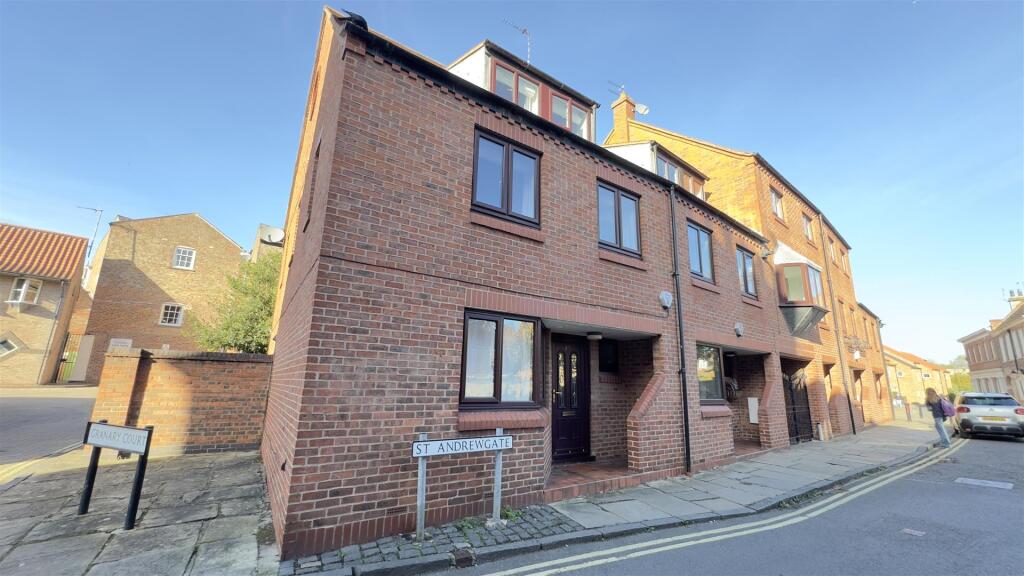 Main image of property: St. Andrewgate, York,