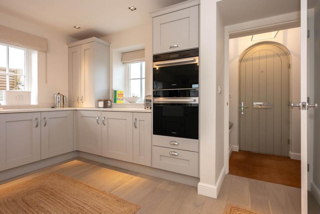The Hides, Main Road, Titchwell. photo 4