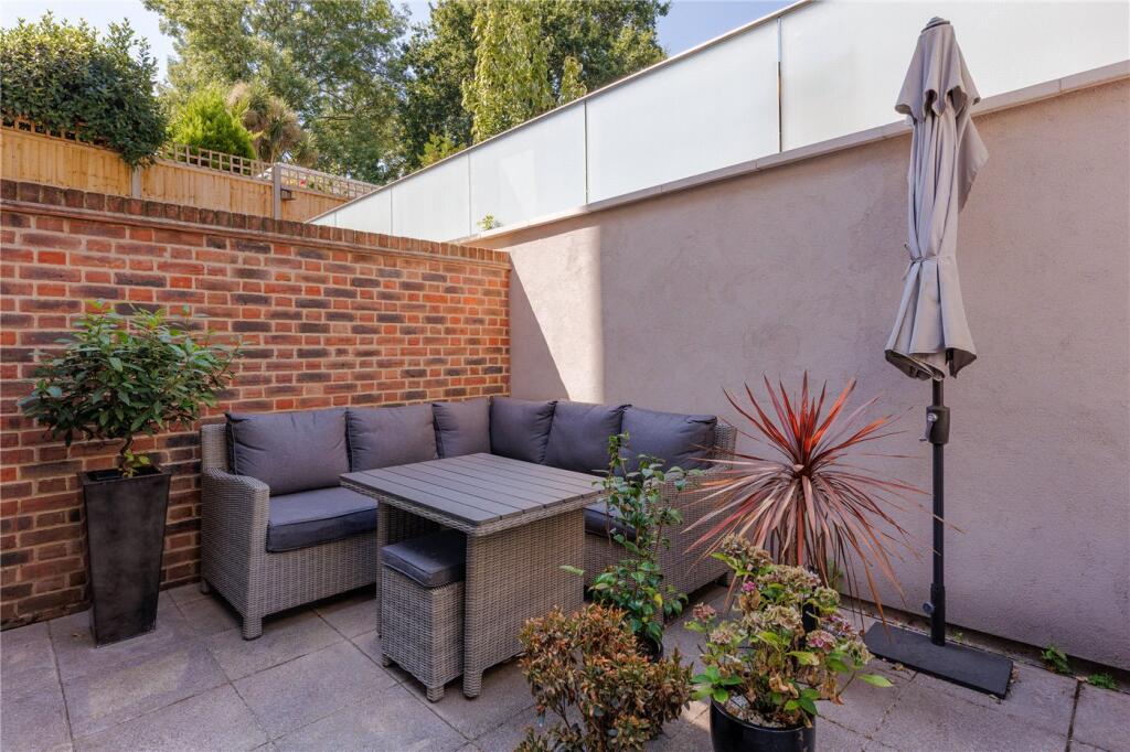 Apartment in London - View 5