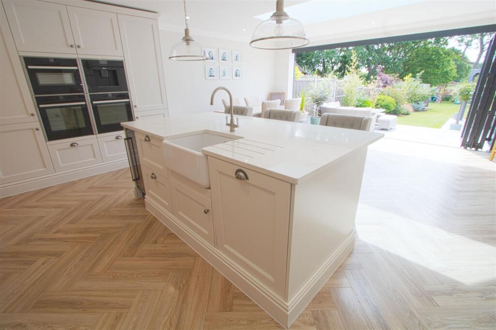 Scrub Rise, Billericay photo 3