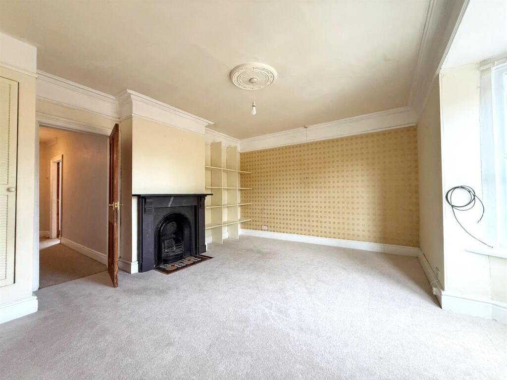House in Shrewsbury, Cherry Orchard - View 6