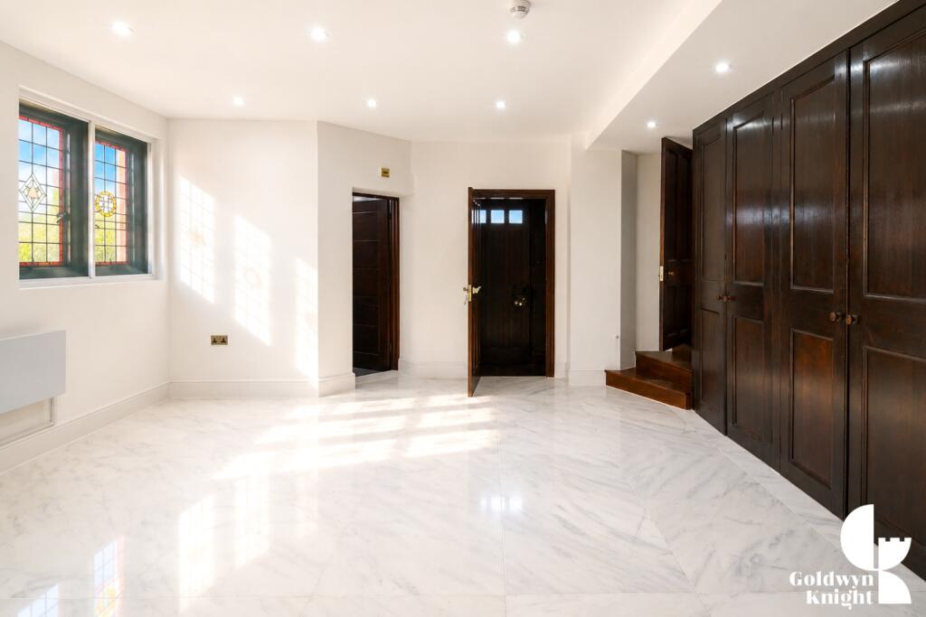 Apartment in London, Royal Borough of Greenwich - More