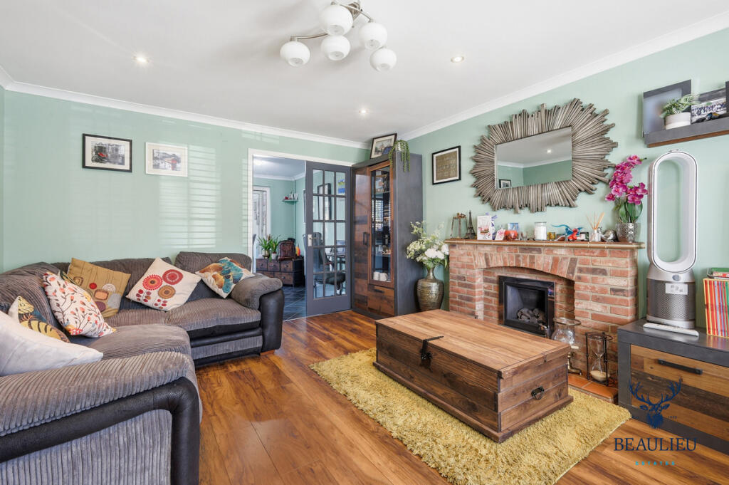 House in Chelmsford, North Springfield, Springfield - View 3