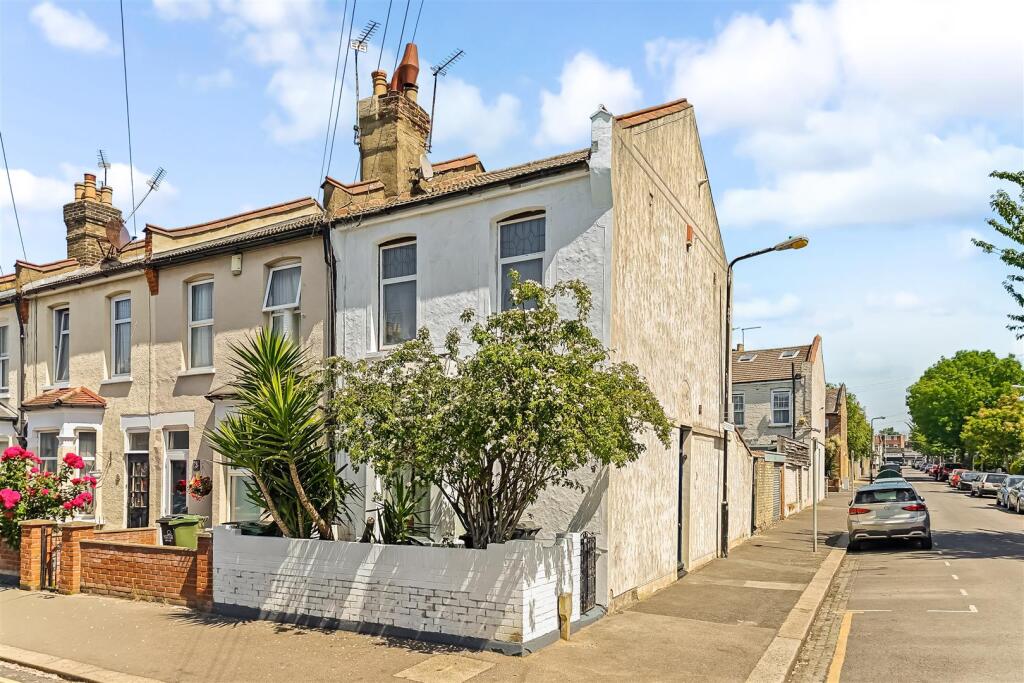 Main image of property: Chatham Road, Walthamstow, E17