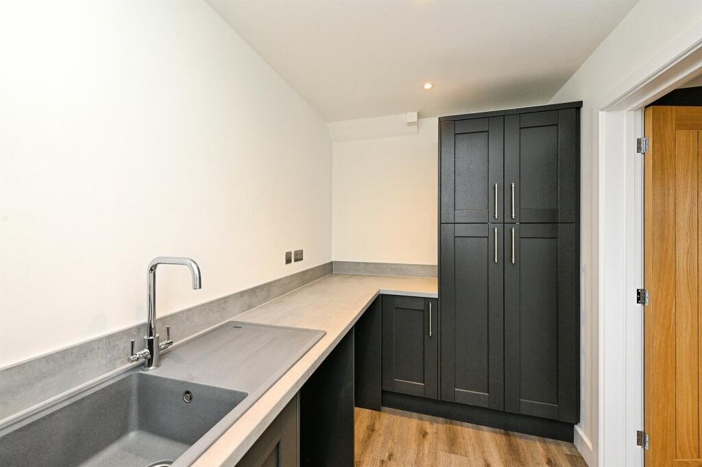 House in King's Lynn and West Norfolk, Outwell - More
