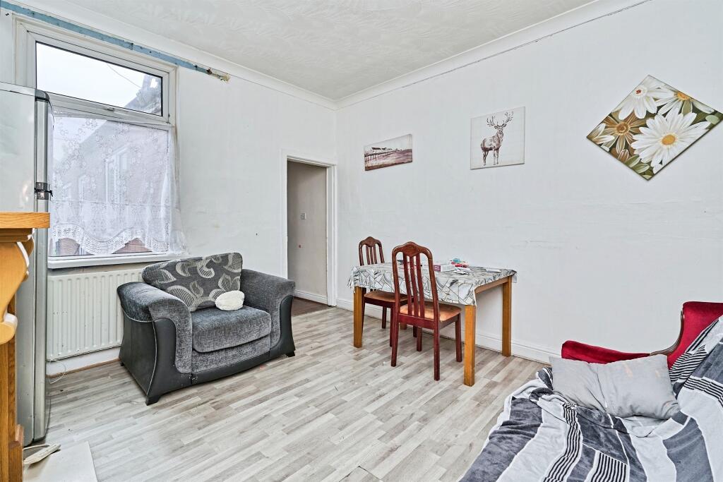 House in Sandwell, Kenrick Village - More