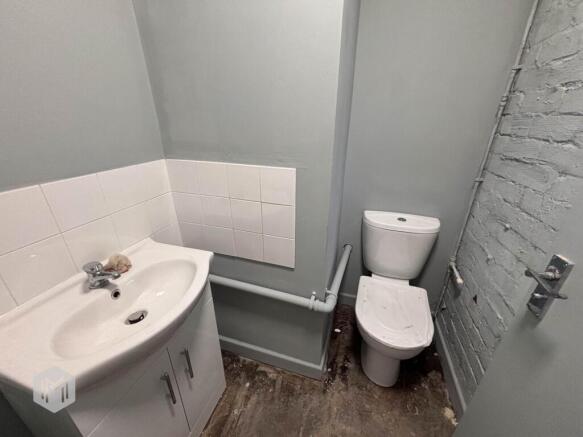 Retail Unit1 Wc