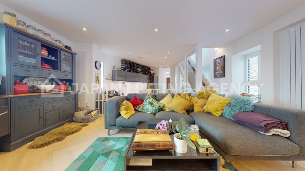 Main image of property: Crown Street, Acton, London