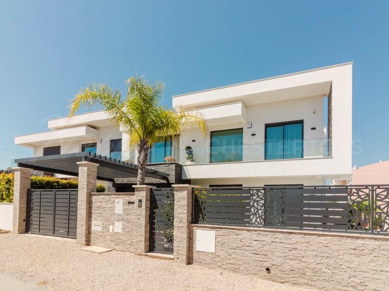 Main image of property: Algarve, Almancil