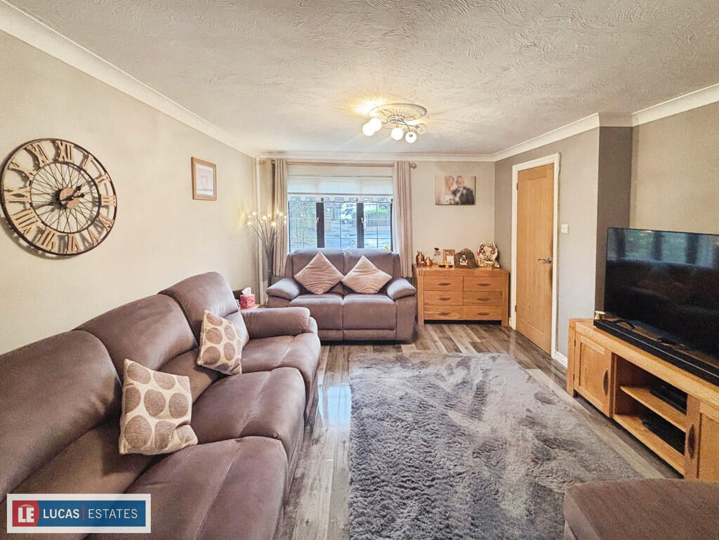 Bryn Awelon, Penpedairheol, Hengoed photo 2