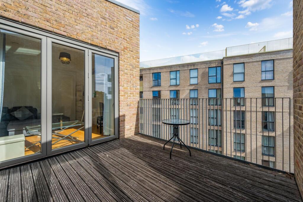 Apartment in London - View 4