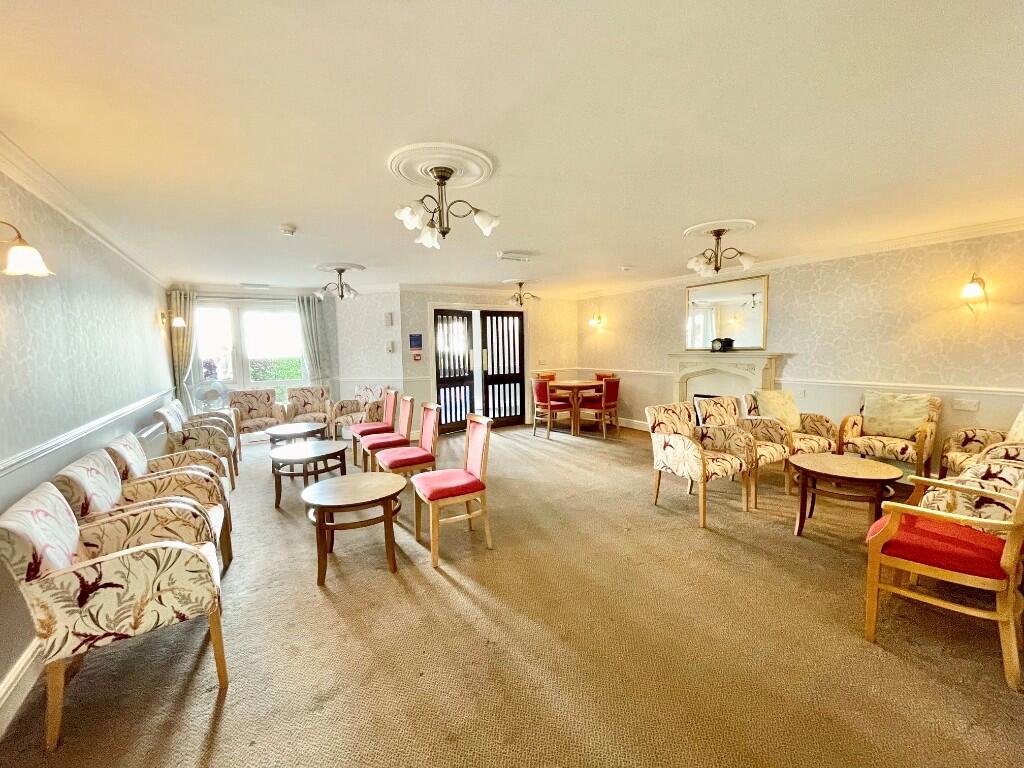 MONTAGUE COURT, Westcliff-On-Sea, Essex, SS0 photo 4