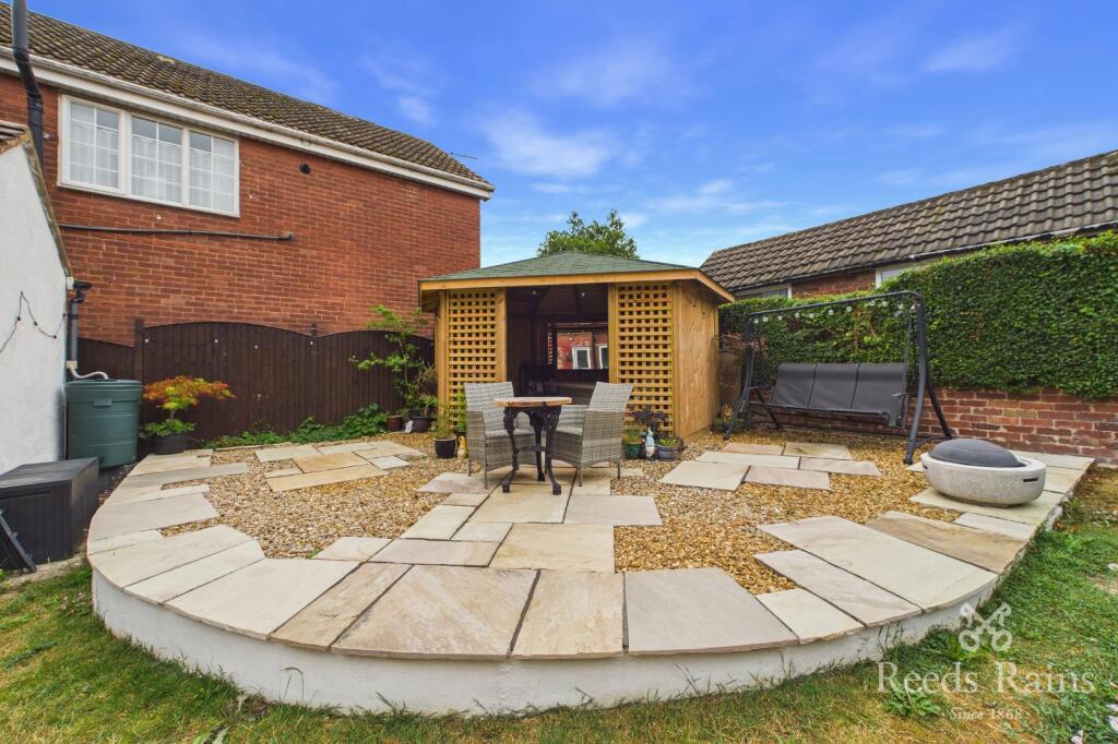 Askam Avenue, Pontefract, Wakefield, WF8 photo 3