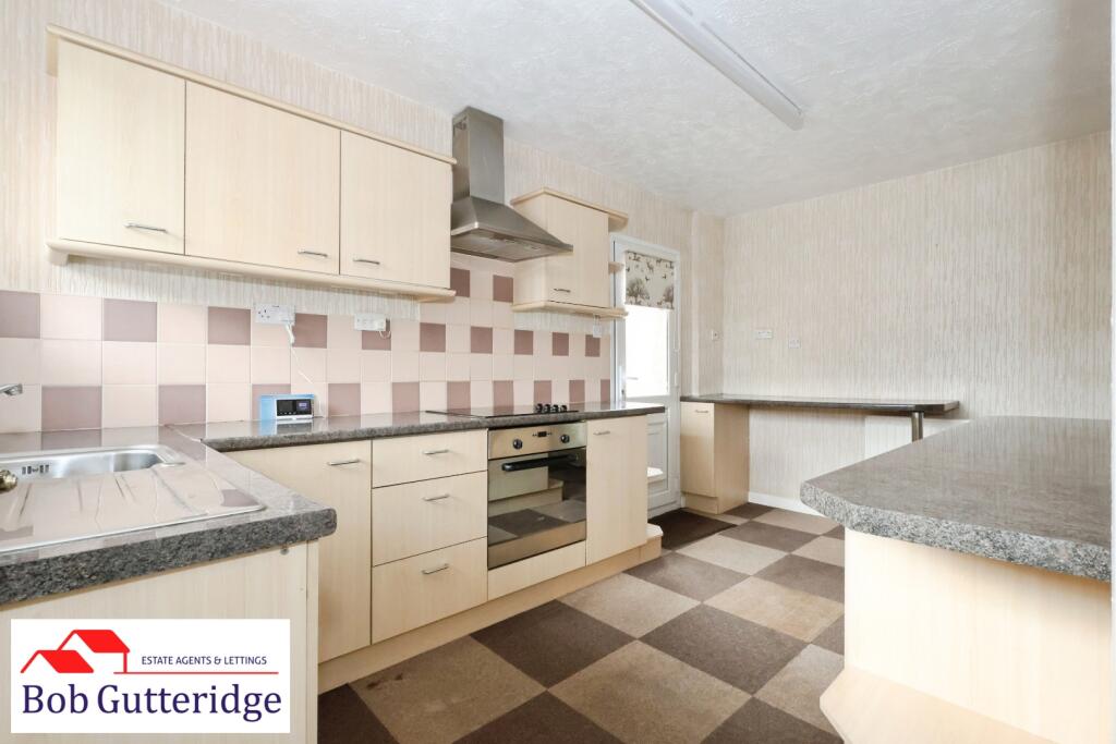 House in Newcastle-under-Lyme, Porthill - More